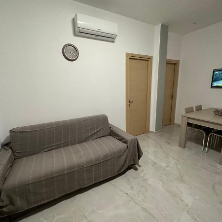 Casa Angela Vista Mare Apartment Ventimiglia Ngoại thất bức ảnh