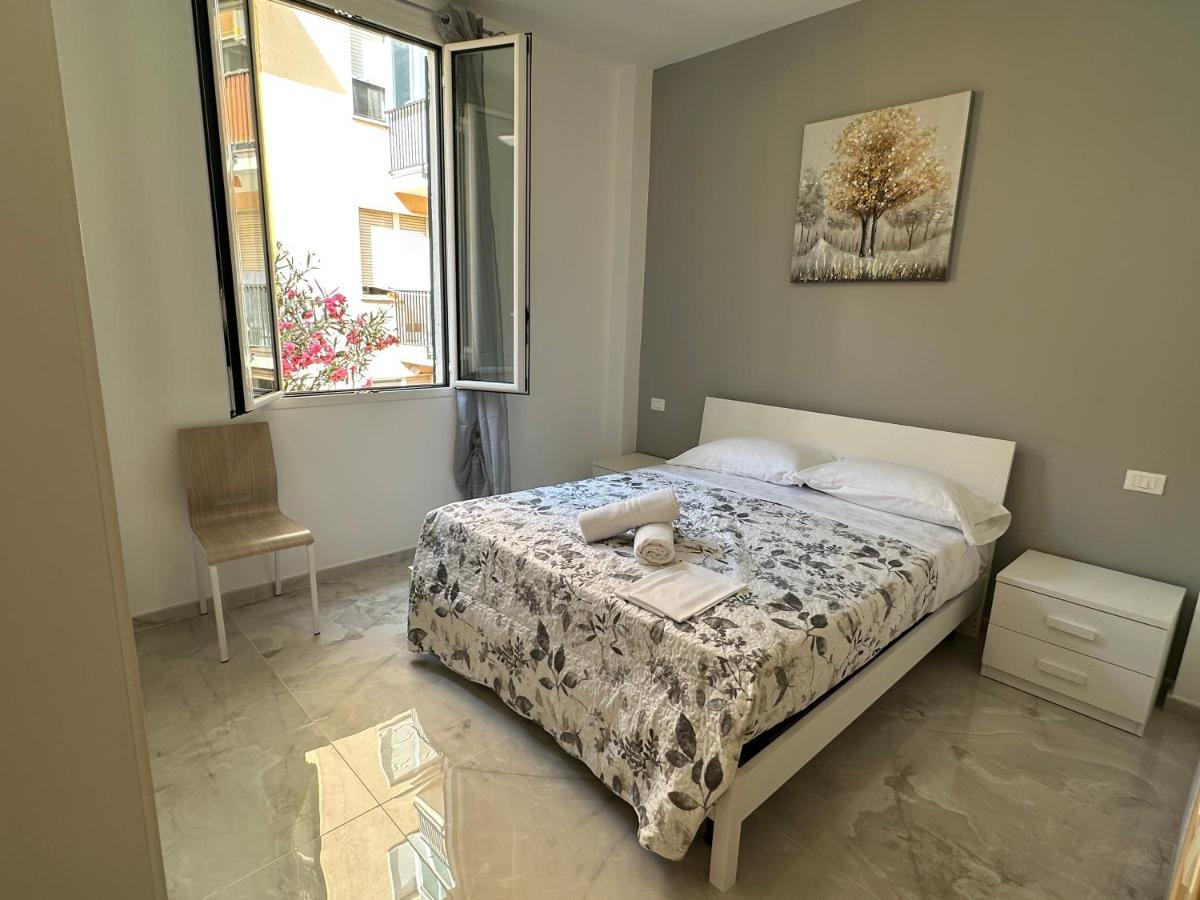 Casa Angela Vista Mare Apartment Ventimiglia Ngoại thất bức ảnh