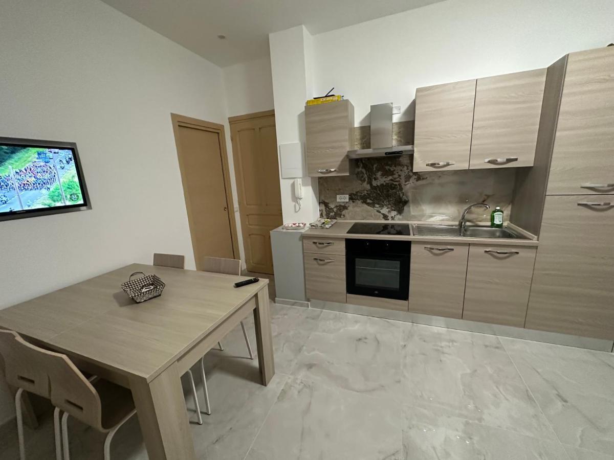 Casa Angela Vista Mare Apartment Ventimiglia Ngoại thất bức ảnh