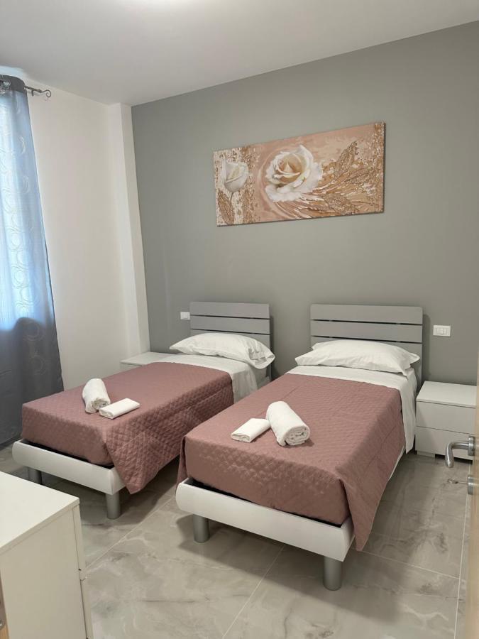 Casa Angela Vista Mare Apartment Ventimiglia Ngoại thất bức ảnh